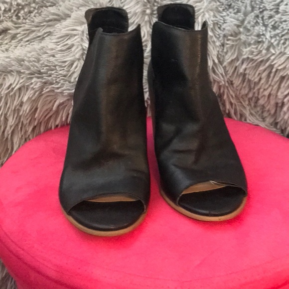 Steve Madden - Picture 3 of 4